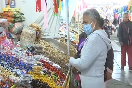 Comerciantes de Chiautempan ofrecen diversos productos en “Expo Navideña”