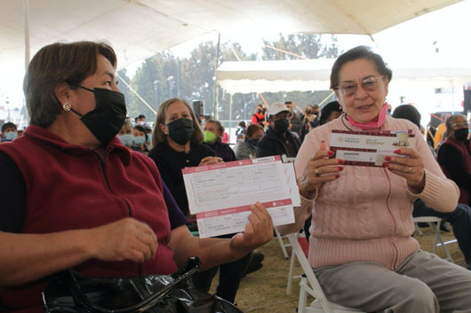 Autoridades entregaron tarjetas “Pensión para el Bienestar de las Personas Adultas Mayores” en Tlaxcala