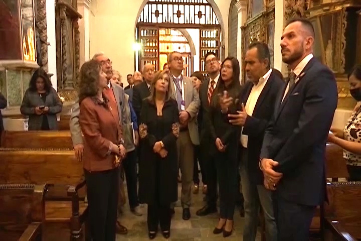 Recorre gobernadora conjunto conventual franciscano y catedralicio de Nuestra señora de la Asunción