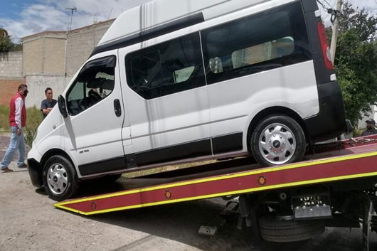 Retiran de circulación unidad de transporte irregular