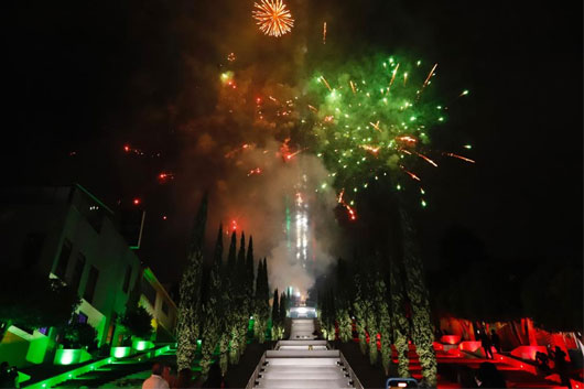 Enciende gobernadora Lorena Cuéllar luces alusivas al mes patrio en Escalinatas de los Héroes