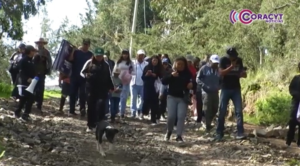 Participaron más de 60 senderistas en caminata del IDET