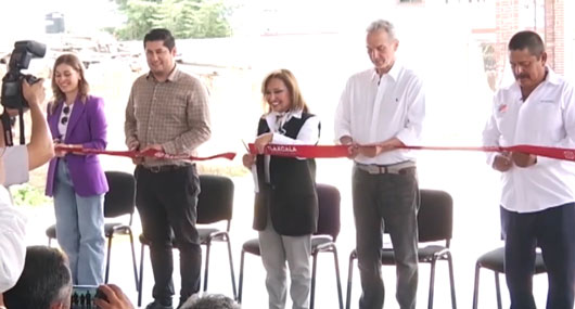 Inauguró gobernadora Lorena Cuéllar Cisneros pavimentación de calles en Ozumba y Zumpango, Atlangatepec