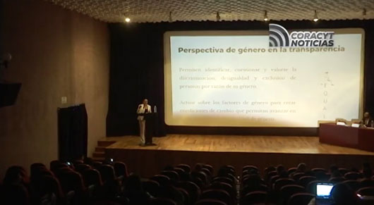 Dictan conferencia “Transparencia con perspectiva de género”