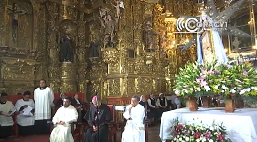 Acompañaron cientos de feligreses a la Virgen de Ocotlán