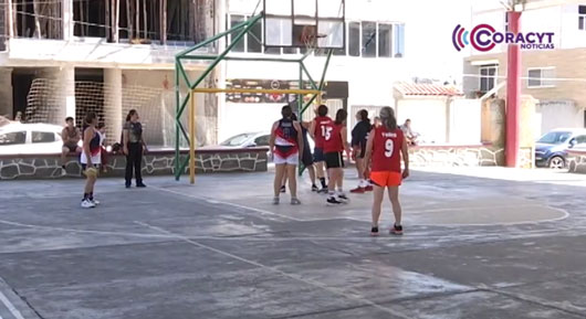 Lograron “Las Mismas” primera victoria en la liga de Maxi Baloncesto Femenil de Panotla