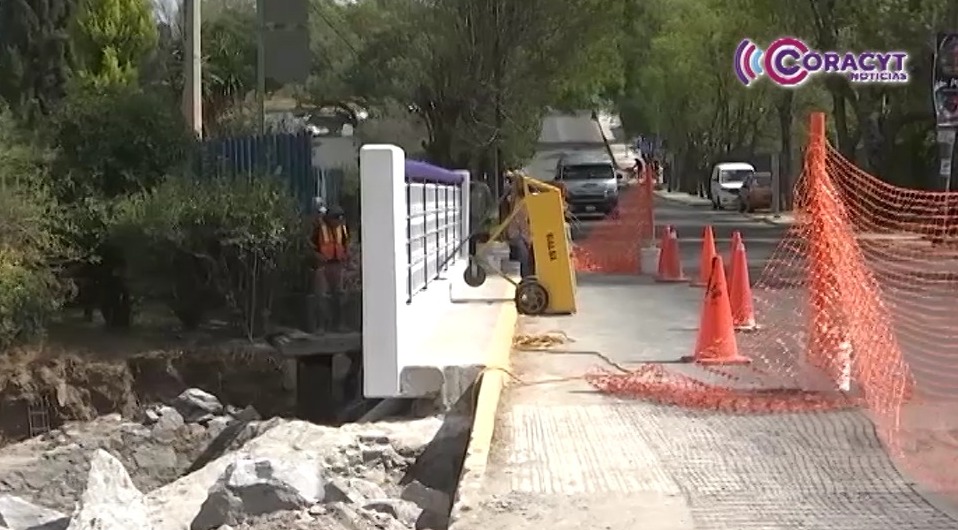 Ampliarán banquetas del puente vehicular de Camino Real